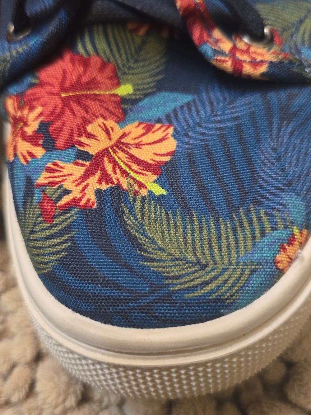TOMS Women's Size 8.5 Floral Canvas Lace-Up Sneaker Navy Blue Red Yellow Flowers - Picture 6 of 6